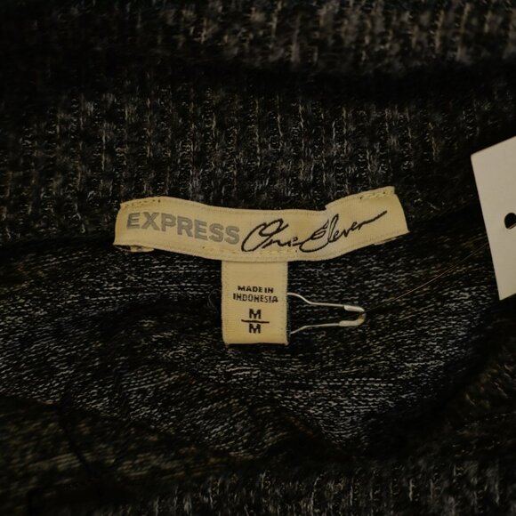 NEW‎ Express One Eleven Gray Knit Medium Cowl Scoop Neck Sweater Rayon Polyester - Picture 9 of 10